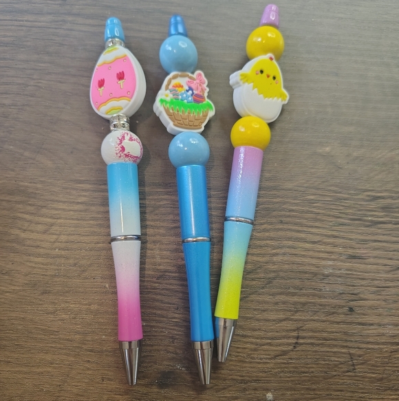 🩰 Easter-Themed Beaded Pens - Picture 5 of 12